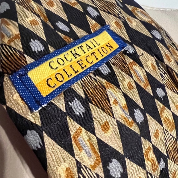 Vintage Cocktail Collection Vodka Men’s Tie - Picture 5 of 6